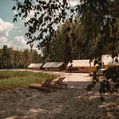 Glamping Mandra Kanev Hotel Leplyavo Kültér fotó