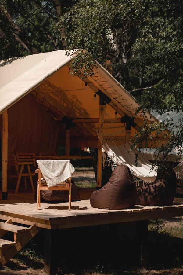 Glamping Mandra Kanev Hotel Leplyavo Kültér fotó