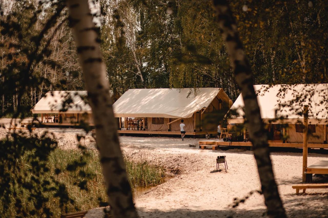 Glamping Mandra Kanev Hotel Leplyavo Kültér fotó