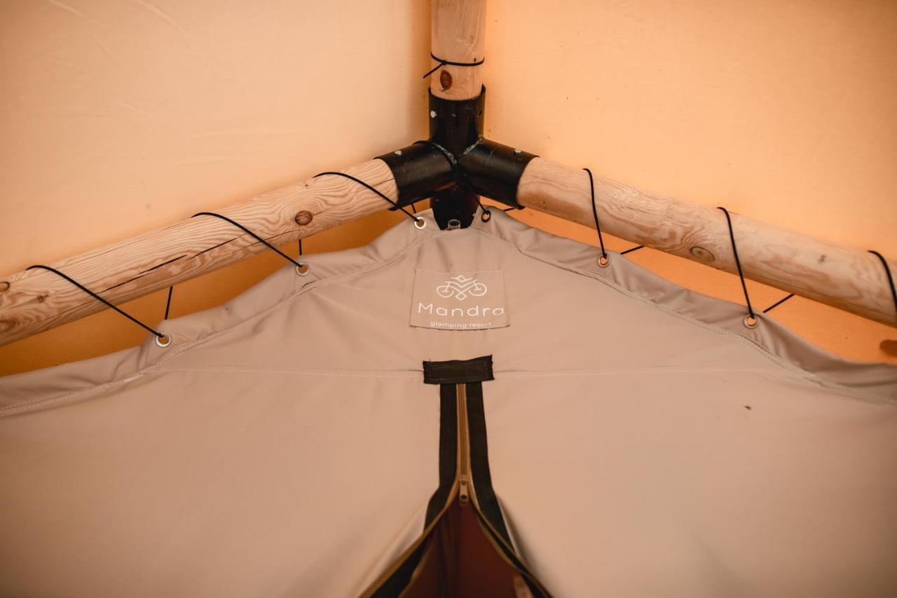 Glamping Mandra Kanev Hotel Leplyavo Kültér fotó