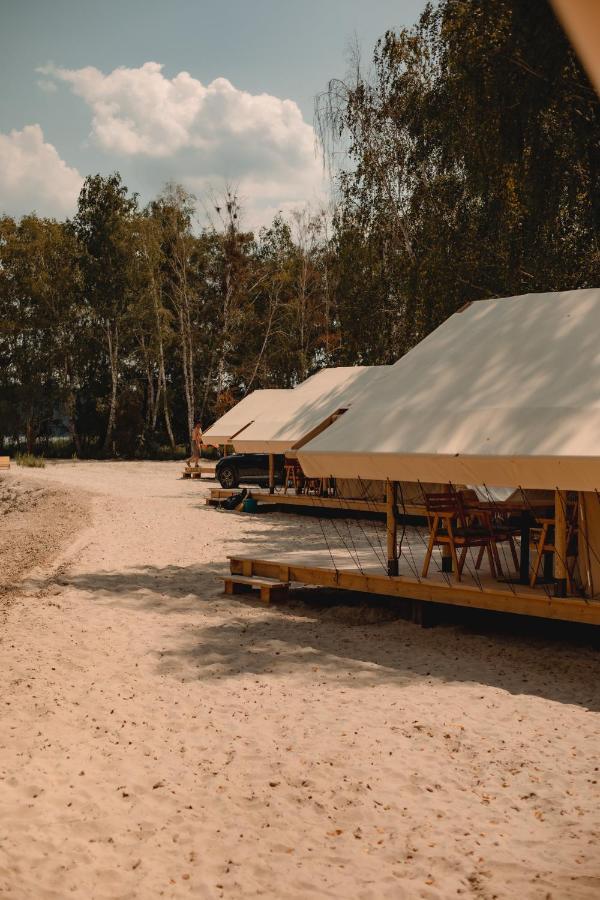 Glamping Mandra Kanev Hotel Leplyavo Kültér fotó